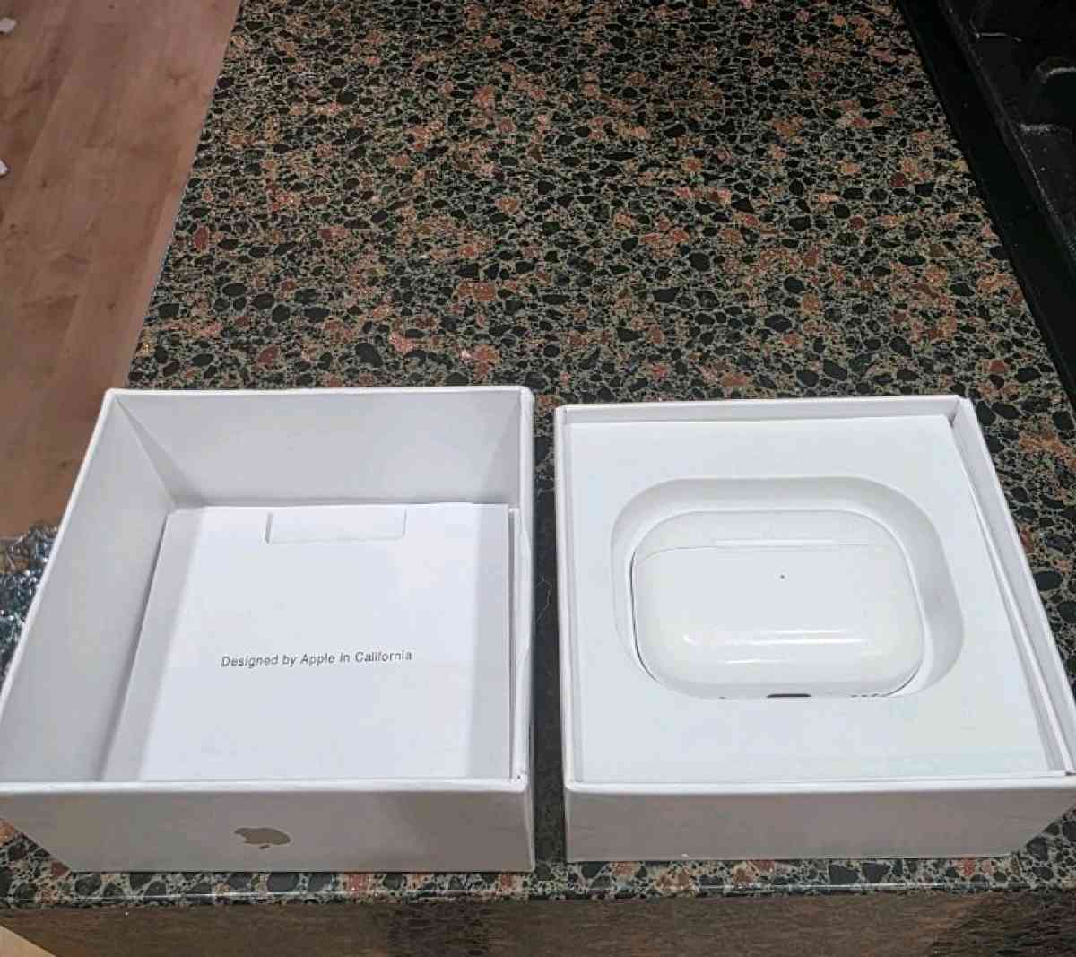 Apple Air pods Pro 2nd Gen brand new - Compton, California - FleaMarketBay