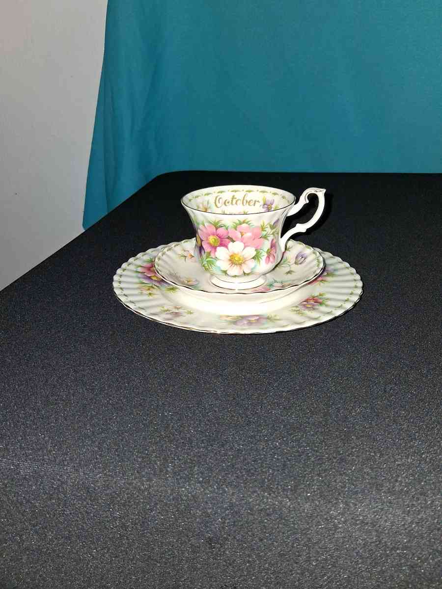 Royal Albert fine china - Aransas Pass, Texas - FleaMarketBay