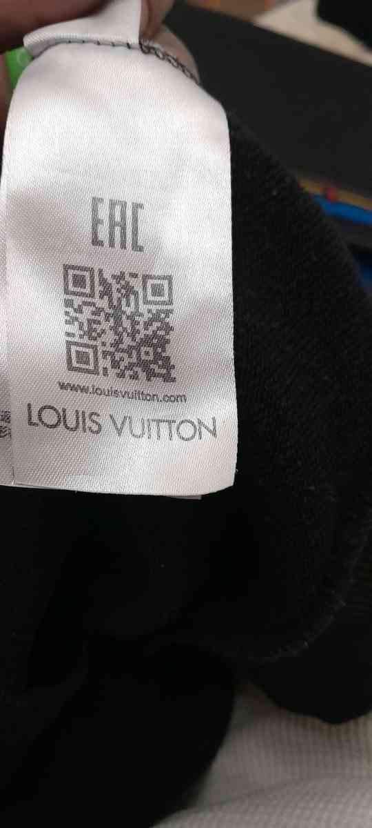 louis vuitton hoodie XL - Jacksonville, Florida