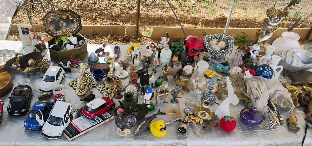 Mayer yard sale - Mayer, Arizona - FleaMarketBay