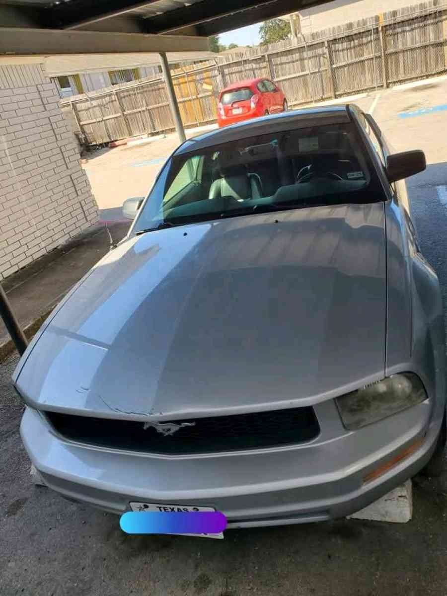 Ford Mustang 2005 standar - Houston, Texas