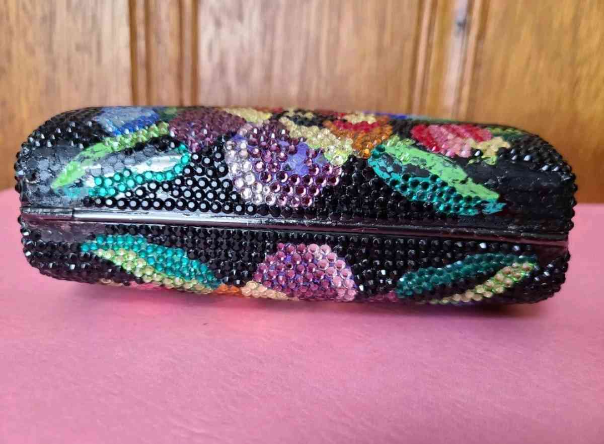 Multicolored Rhineston Flower Shape Clutch Bag Chain and Han - Akron, Ohio - FleaMarketBay