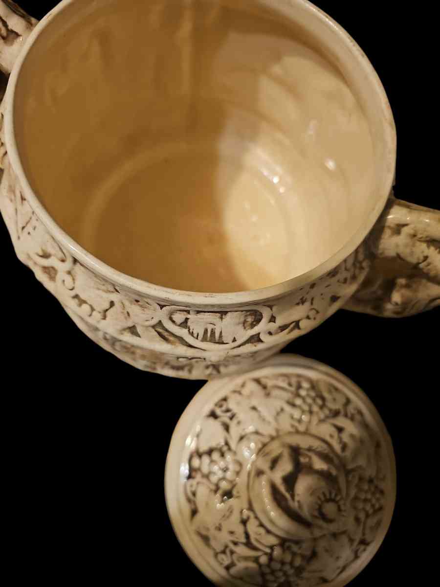 Large Castle Biscuit Jar - Mcloud, Oklahoma - FleaMarketBay