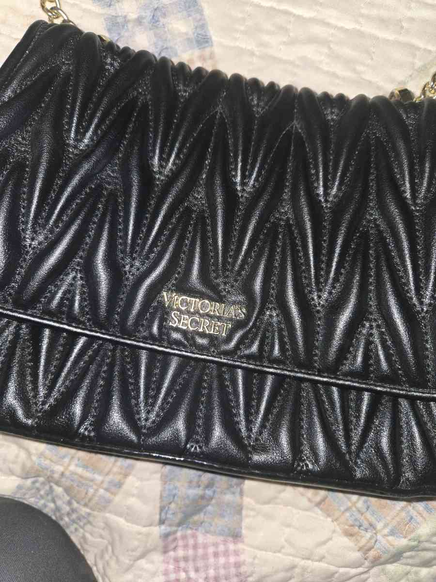 like new crossbody purse no flaws see pics - Manteca, California - FleaMarketBay