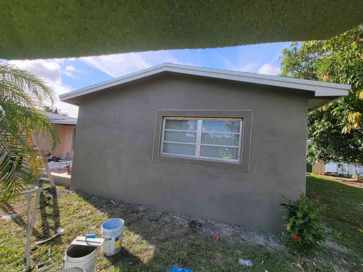 Stucco - Fort Lauderdale, Florida