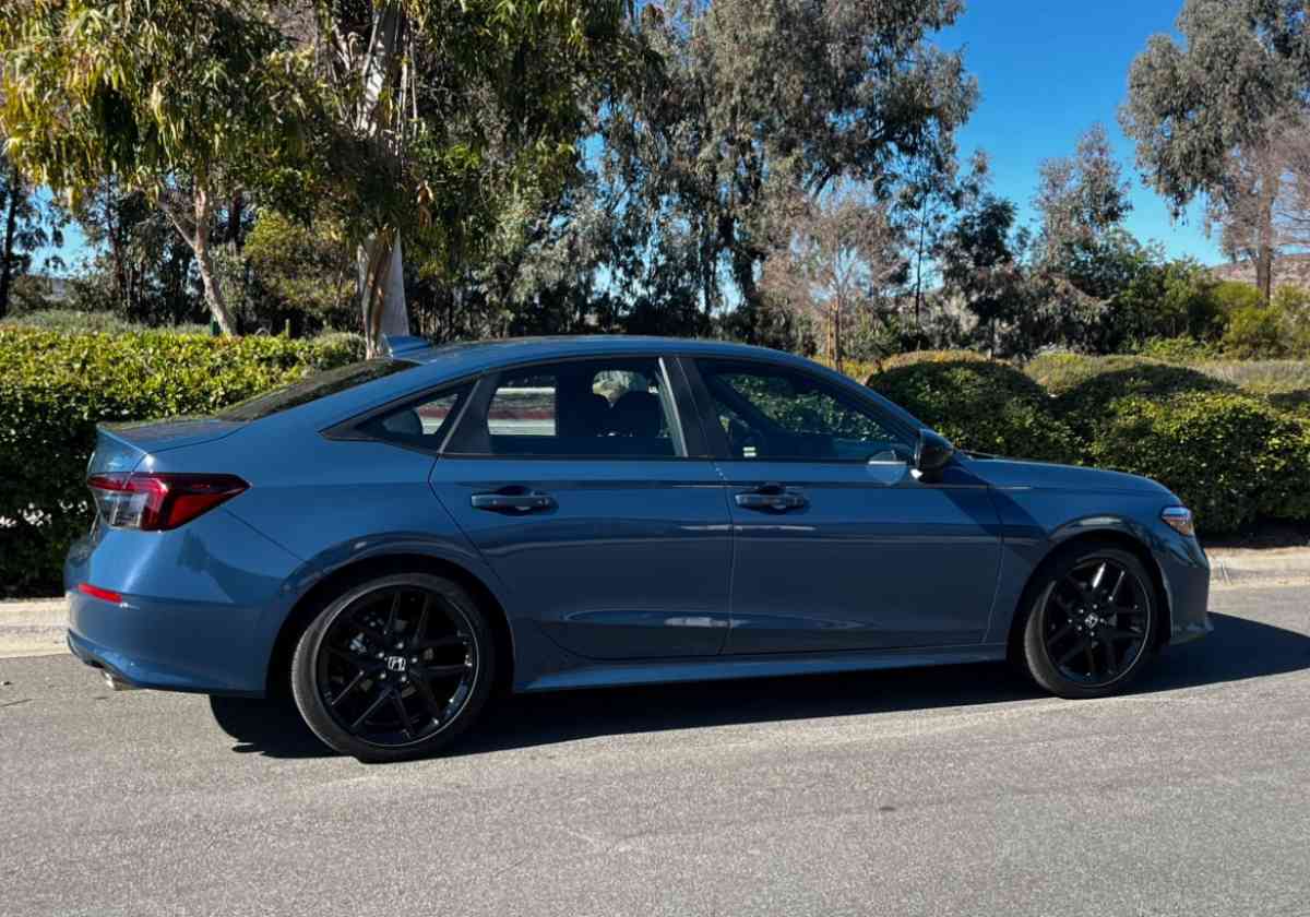 2025 Honda Civic sport model - San Diego, California - FleaMarketBay