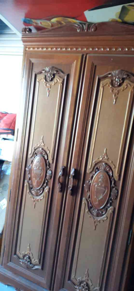 Armoire Wardrobe - Dayton, Texas - FleaMarketBay