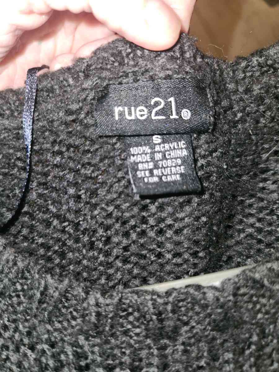 Clothing Haul - Palm Bay, Florida - FleaMarketBay