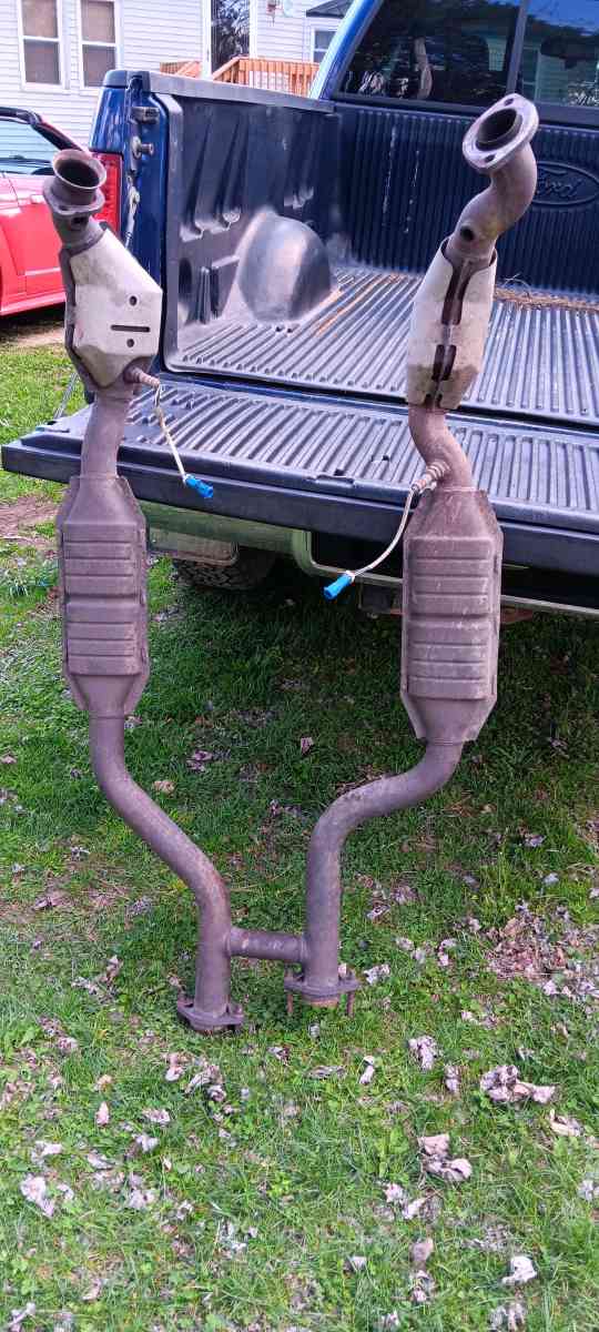 04 Mustang GT H pipes - Hillsdale, Michigan