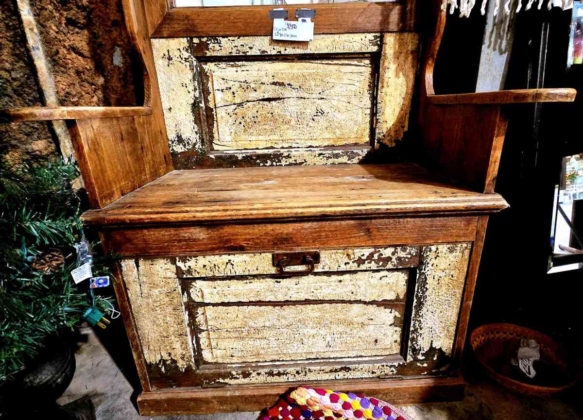 Solid Oak Hall Tree with Mirror - Madison, Mississippi - FleaMarketBay