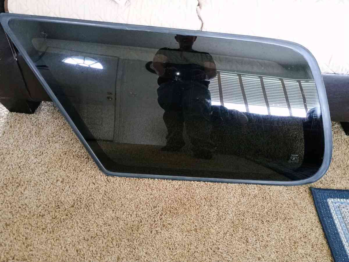 Toyota 4Runner limited edition quarter panel windows