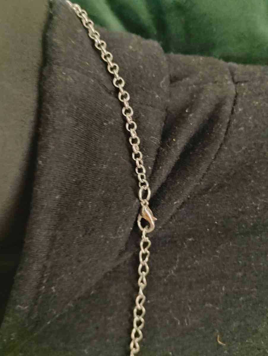 Adorable multiple heart charms Necklace  set - Bowie, Texas - FleaMarketBay