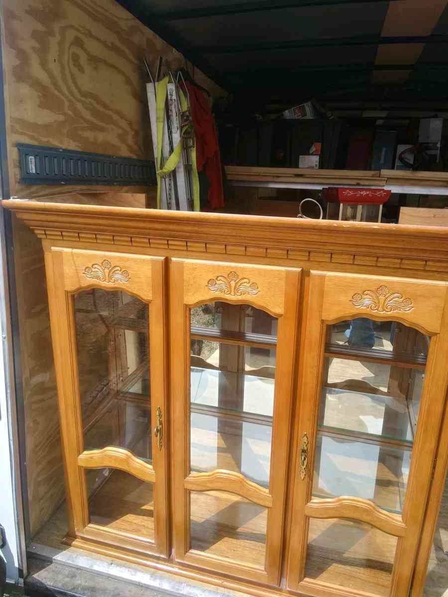 Oak China Cabinet - Floyds Knobs, Indiana - FleaMarketBay