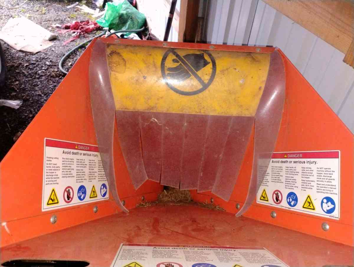 woodchipper - Estacada, Oregon - FleaMarketBay