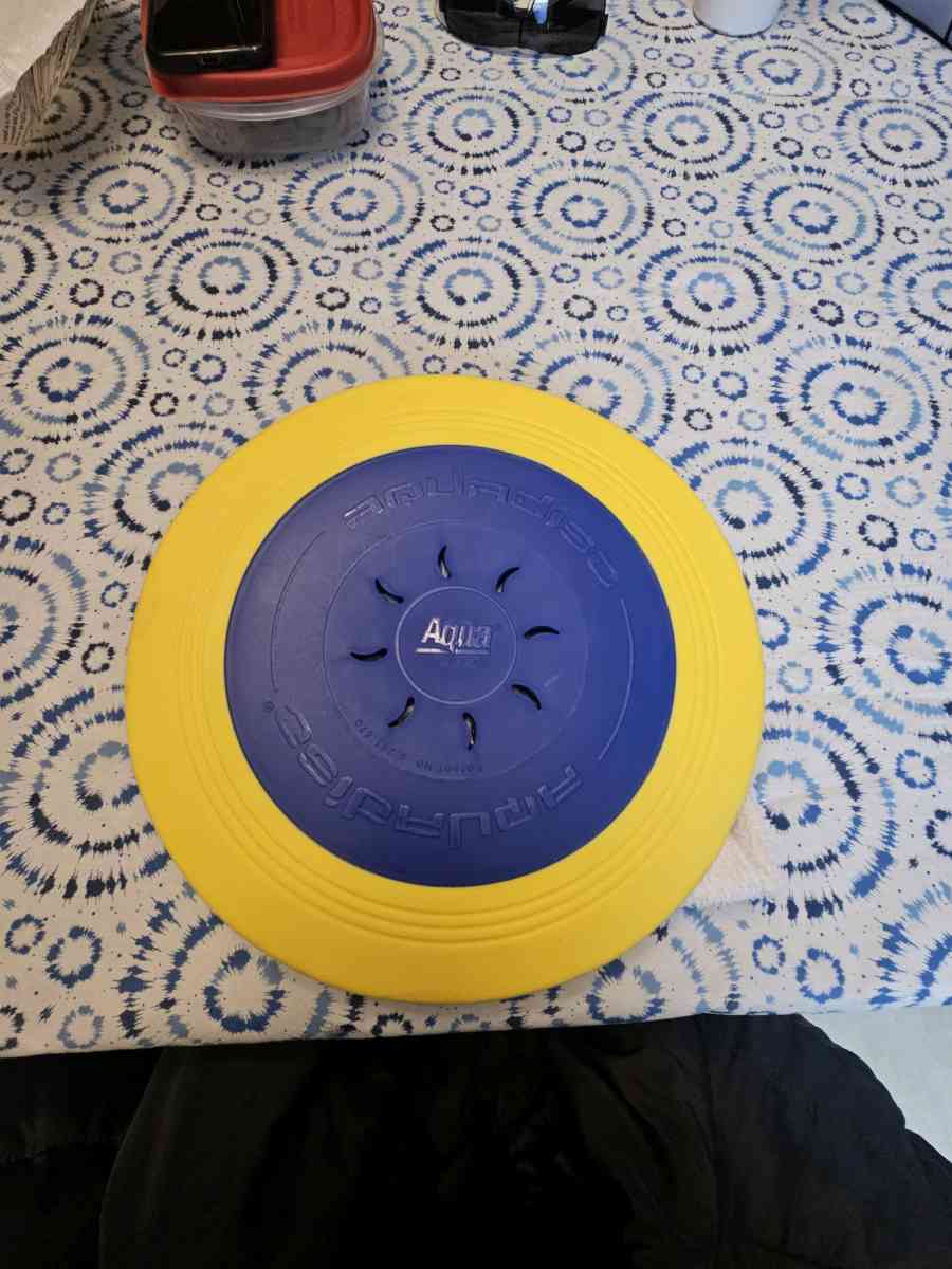 Aqua Disc Frisbee
