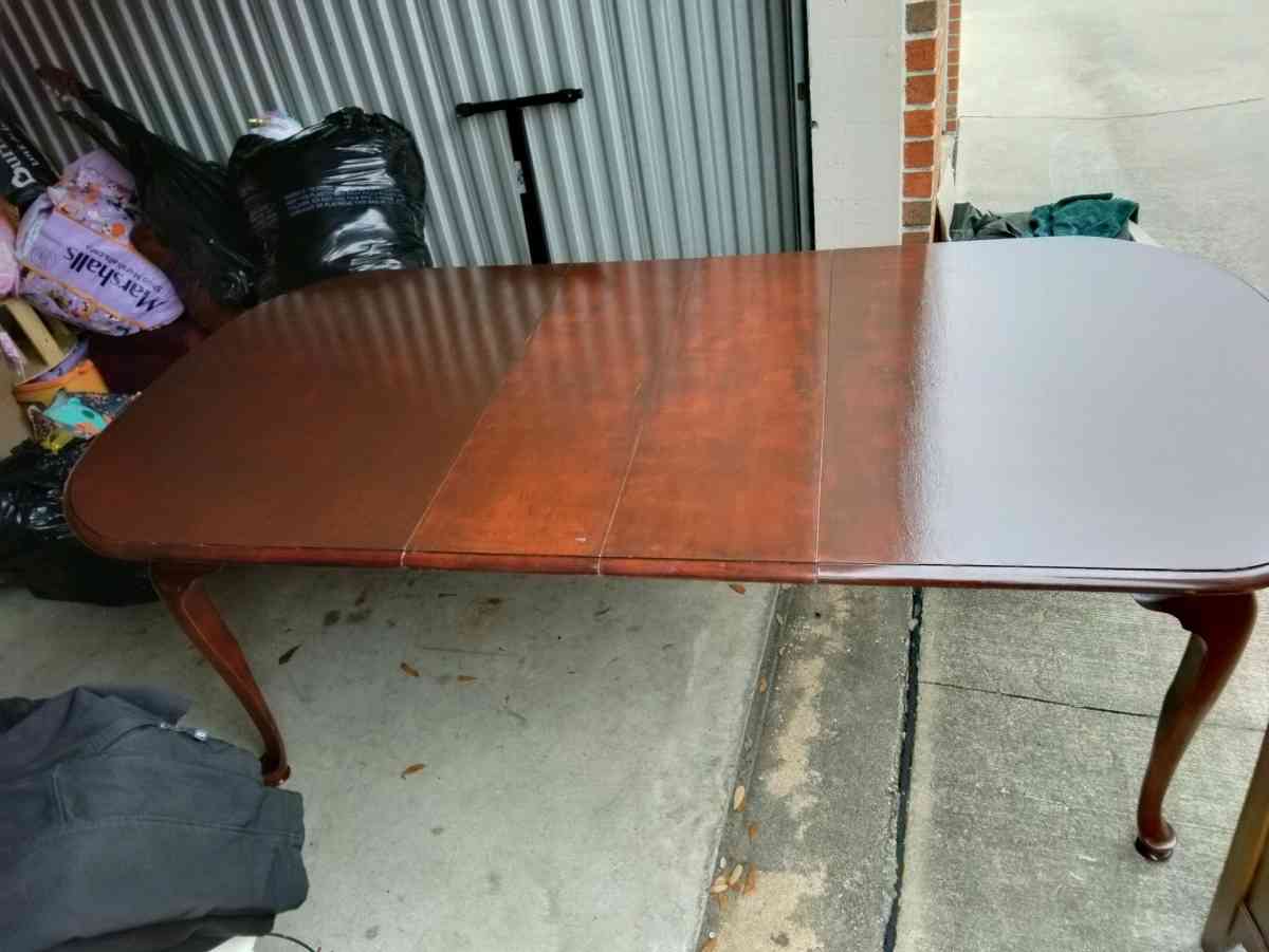 family table 2 on 1 - Bellaire, Texas - FleaMarketBay