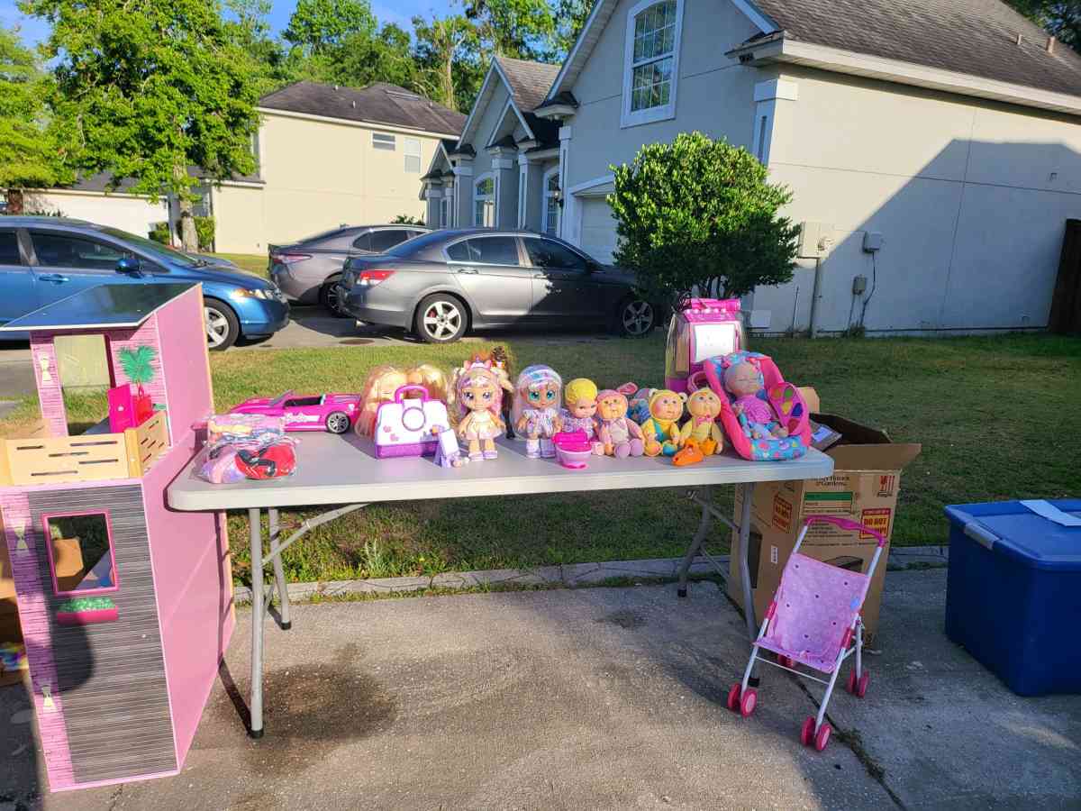 Girl Toys - Jacksonville, Florida - FleaMarketBay