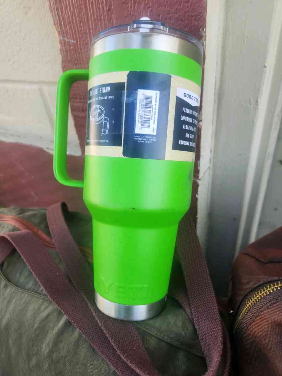 Yeti Rambler 42oz - Adelanto, California