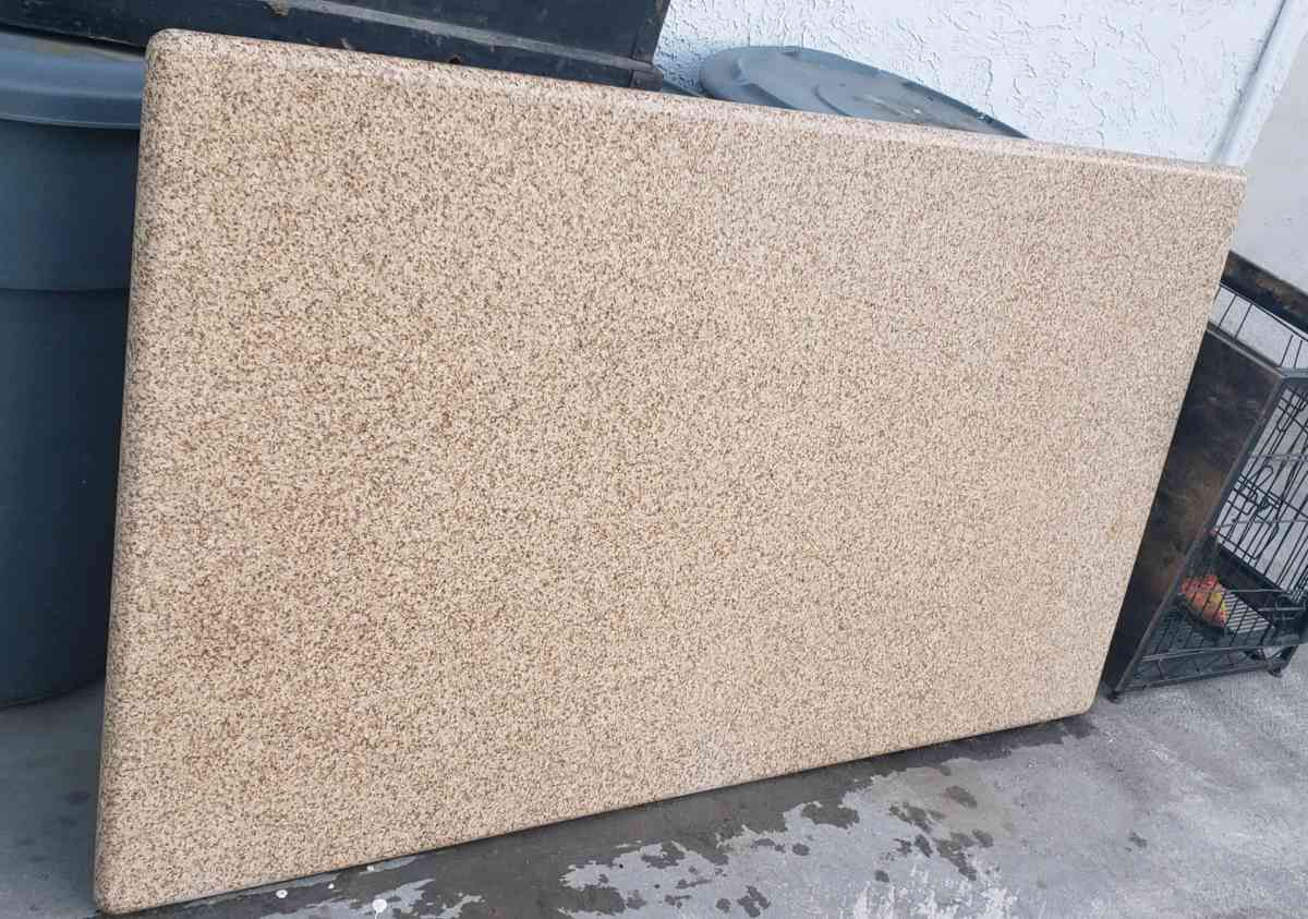 GRANITE COUNTER TOP YELLOW - San Bernardino, California - FleaMarketBay