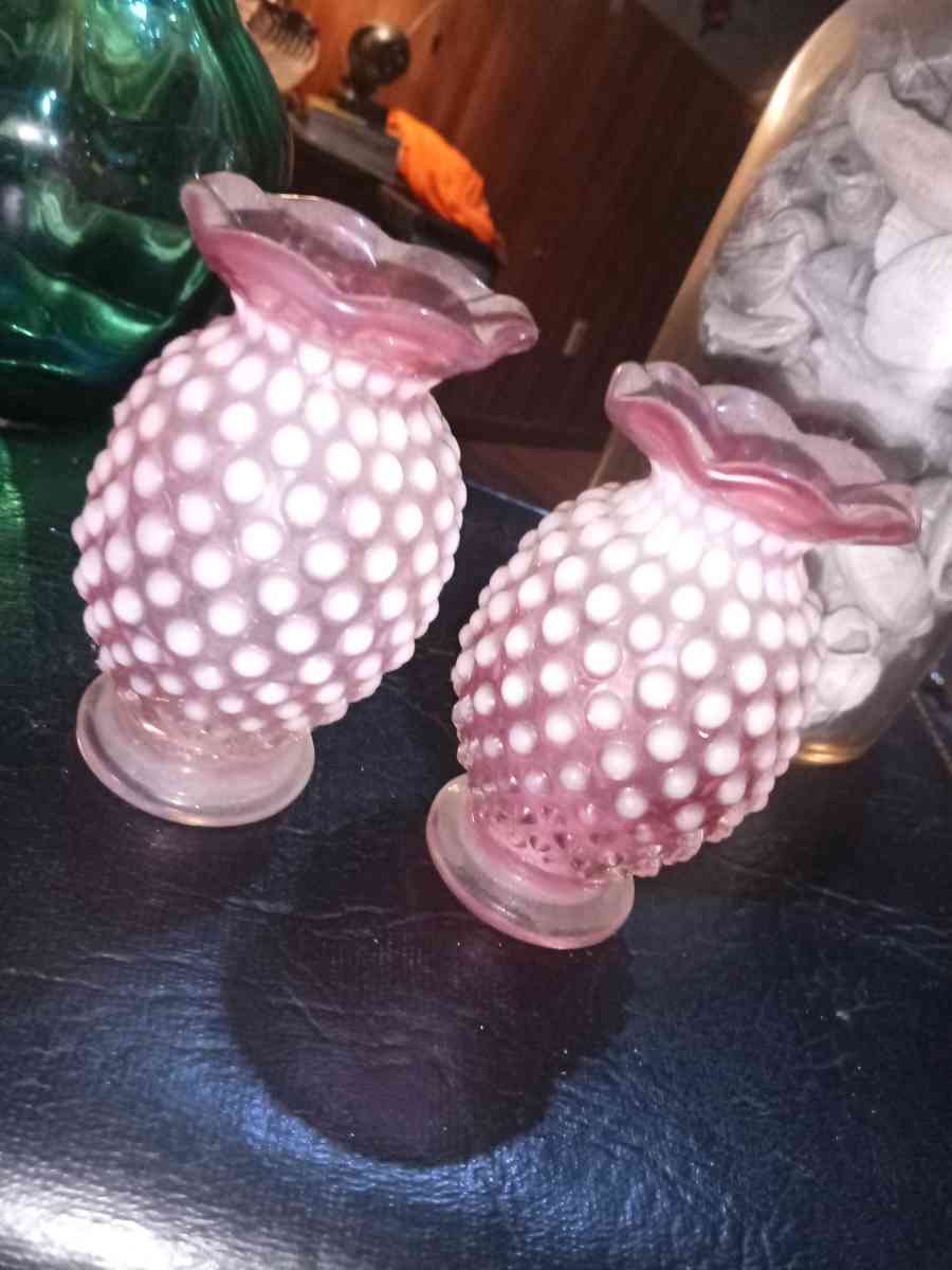 vintage Fenton cranberry vases - Jackson, Kentucky - FleaMarketBay