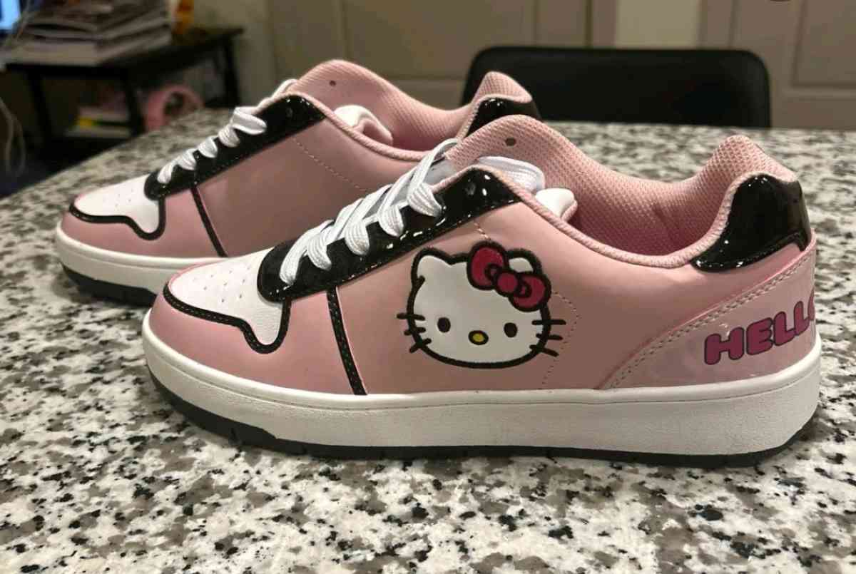 womens shoes size 9 no flaws like new see pics - Manteca, California