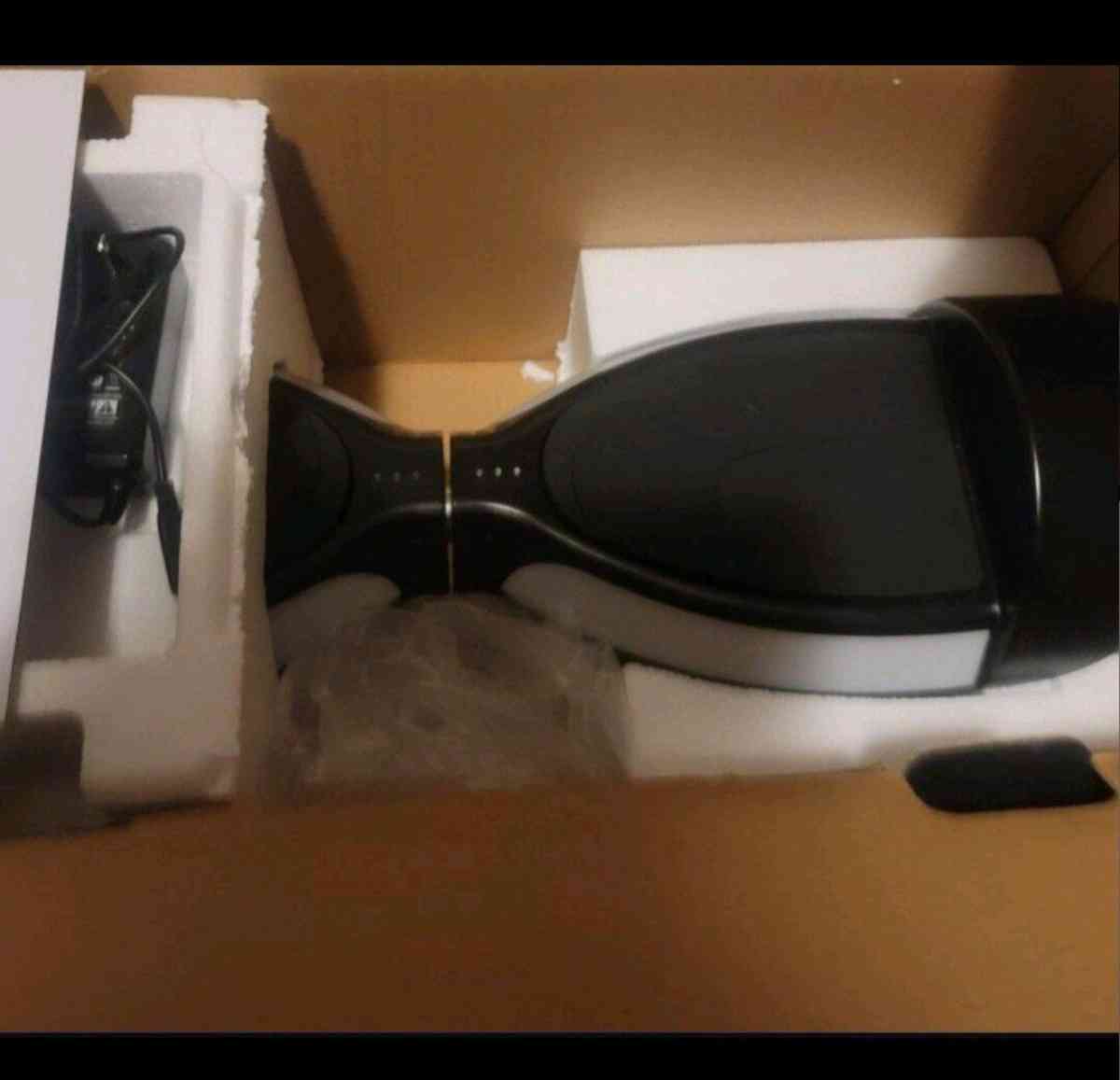 Jetson Bluetooth Hover board with lightup built in speakers - Hartford, Connecticut - FleaMarketBay