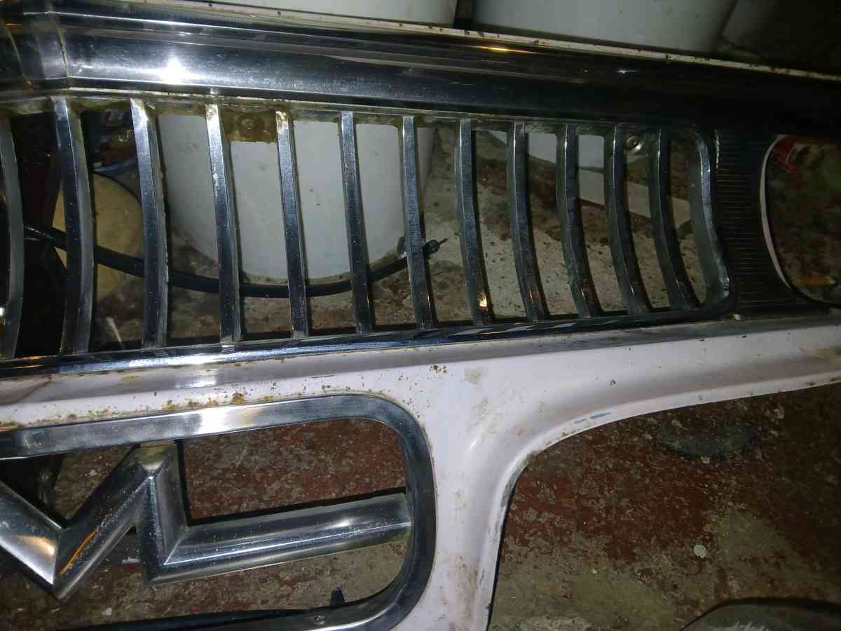 1957 Mercury Grill and Surround - Spooner, Wisconsin - FleaMarketBay