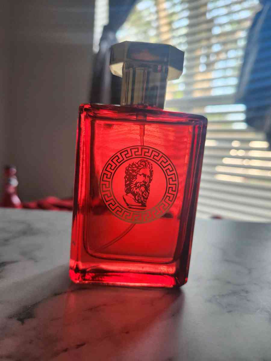 vesante red cologne - Tomball, Texas