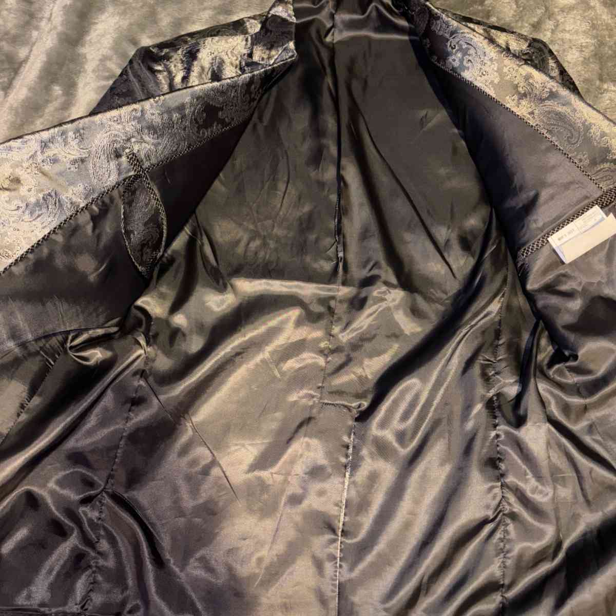 Silver designer designed blazer - Eden Prairie, Minnesota - FleaMarketBay