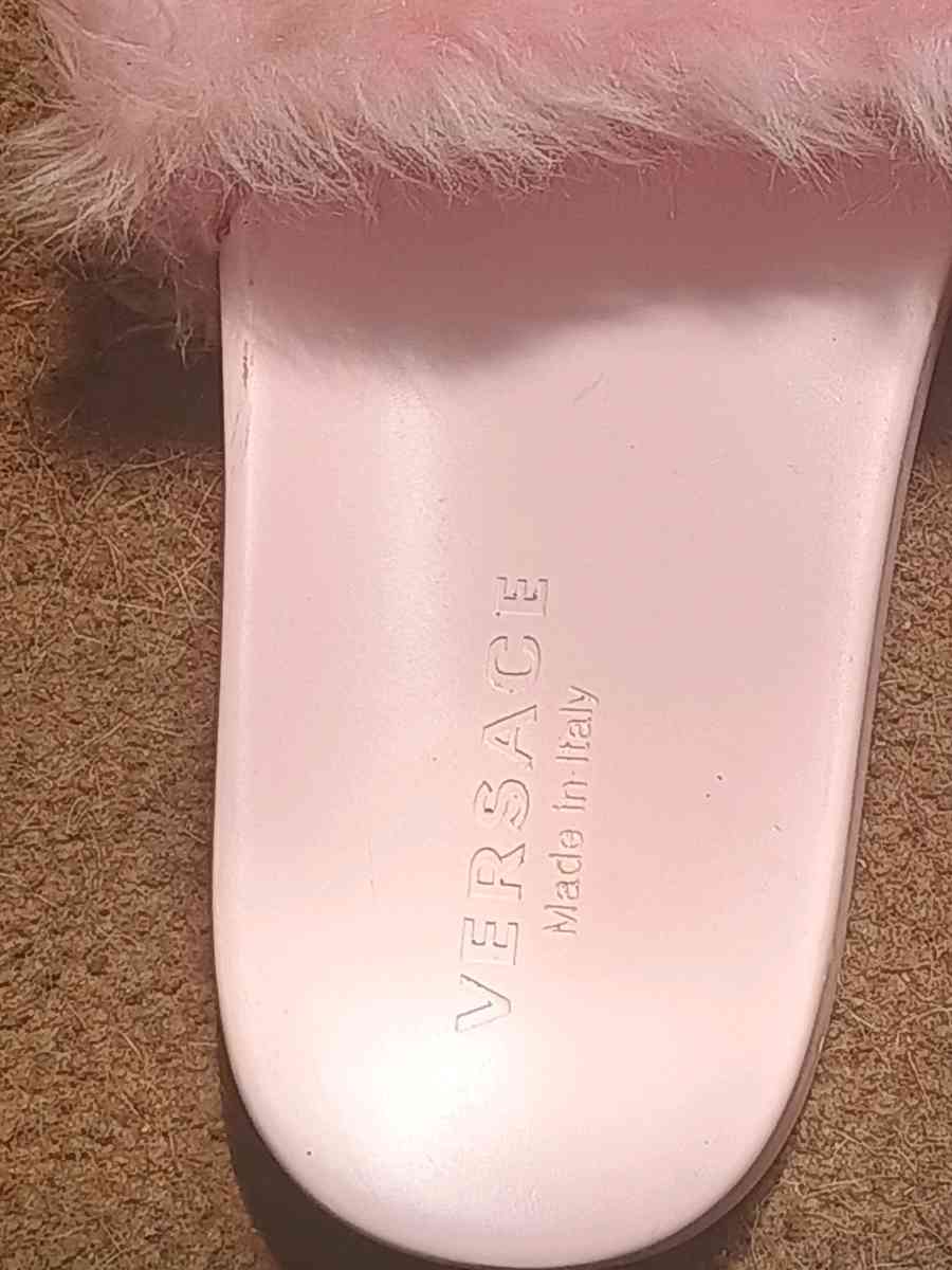 Versace slippers - Pilot, Virginia