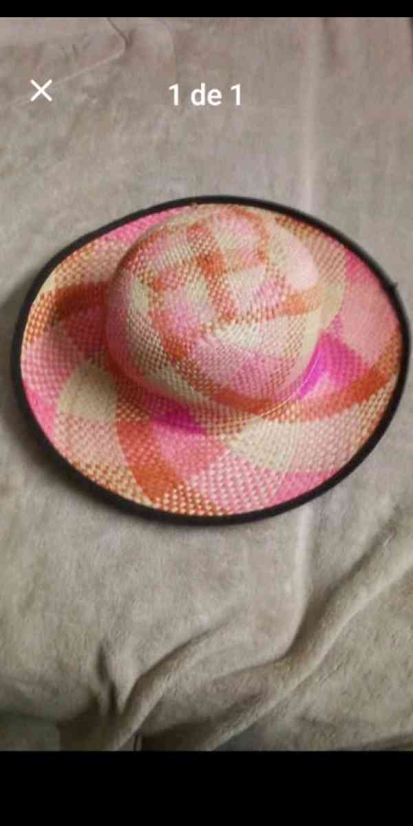 womens hat - Altamonte Springs, Florida