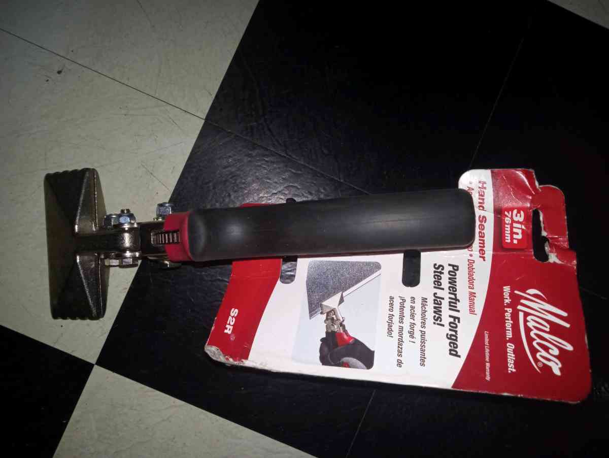 Malco 3in hand seamer