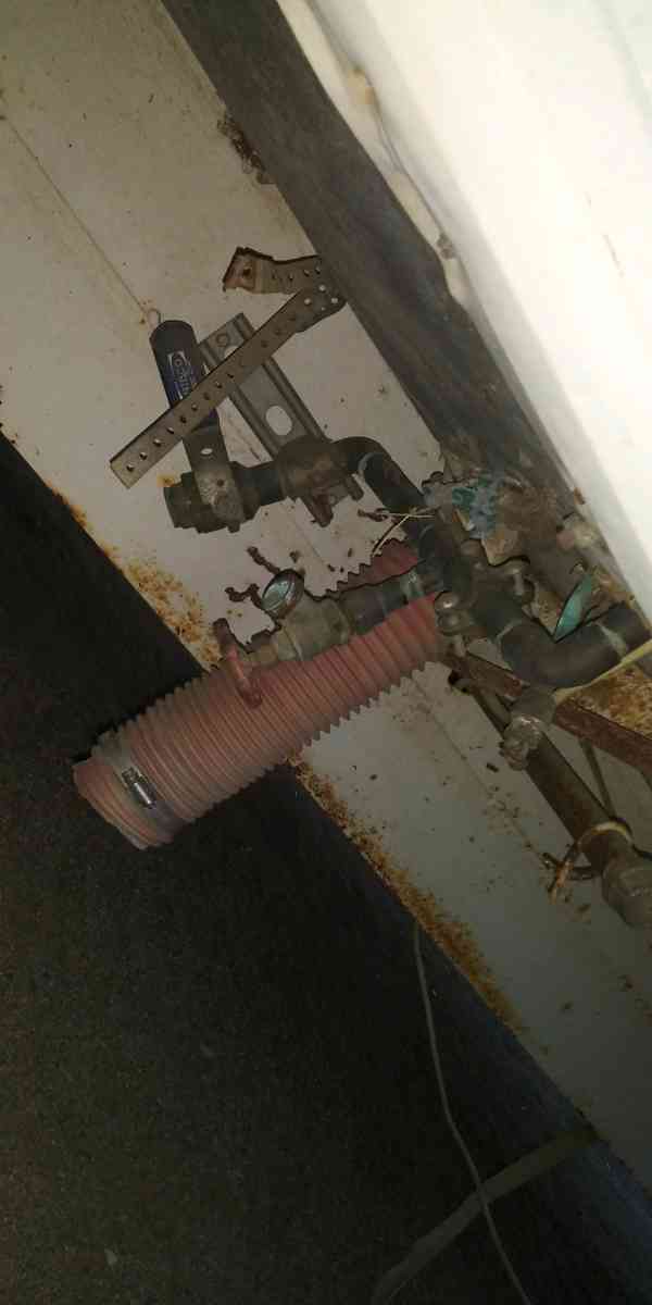 Traveleze Pop Out Trailer - Lucerne Valley, California - FleaMarketBay