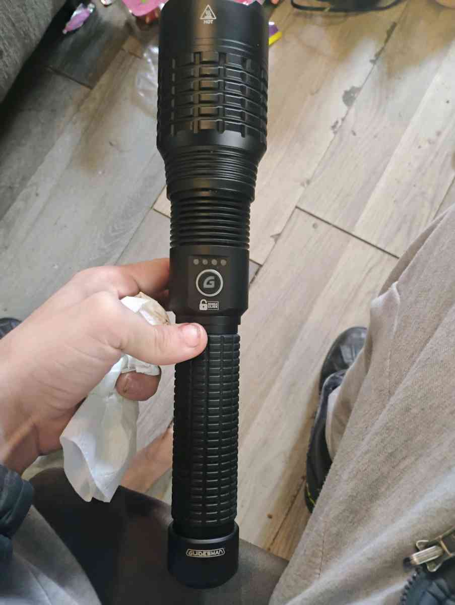 10000 Lumen flashflight - Akron, Ohio