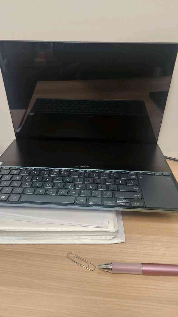 ASUS ZenBook Pro Duo UX581 GeForce RTX 2060 - Los Angeles, California