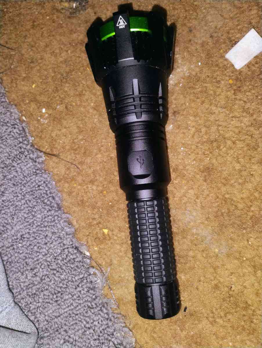 Kodiak flashlight - Akron, Ohio - FleaMarketBay