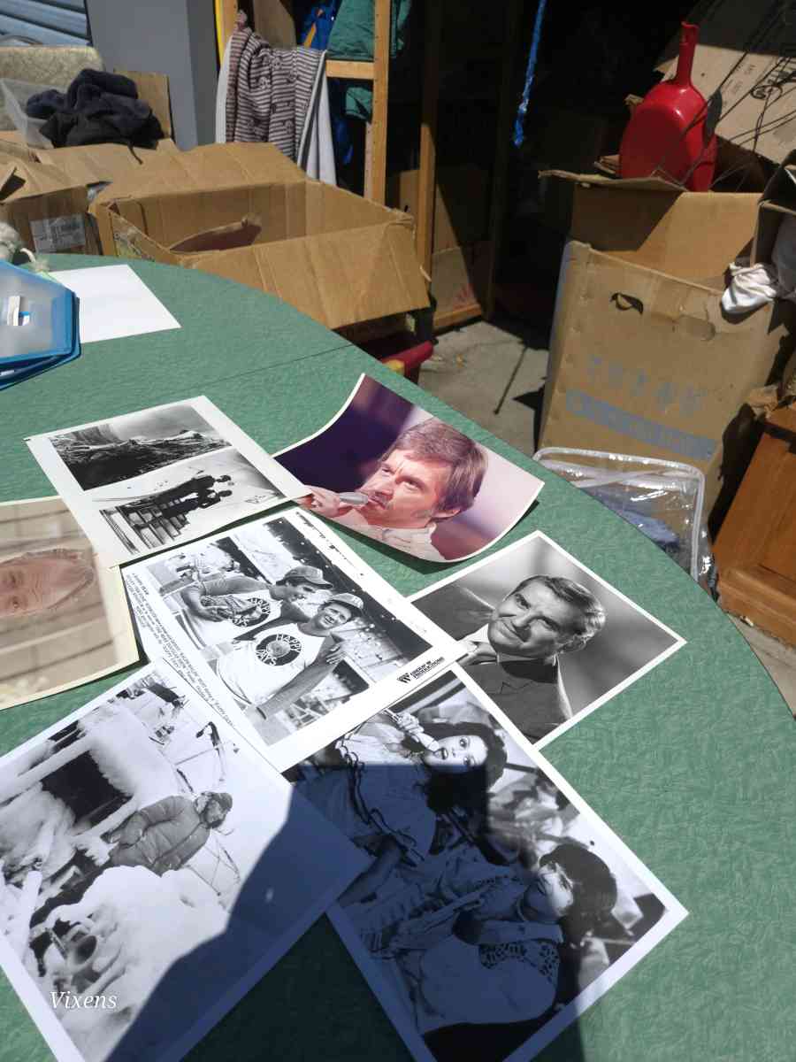 Celebrity photos lot - Ashland, Oregon - FleaMarketBay