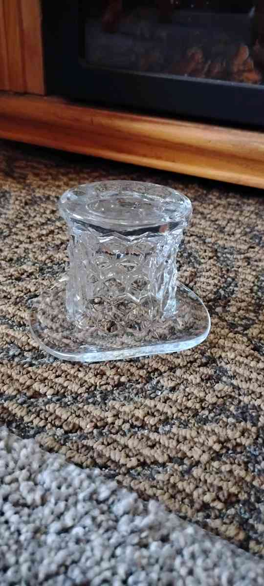 Vintage crystal glasses sugar bowl  toothpick holder - Prescott, Wisconsin - FleaMarketBay