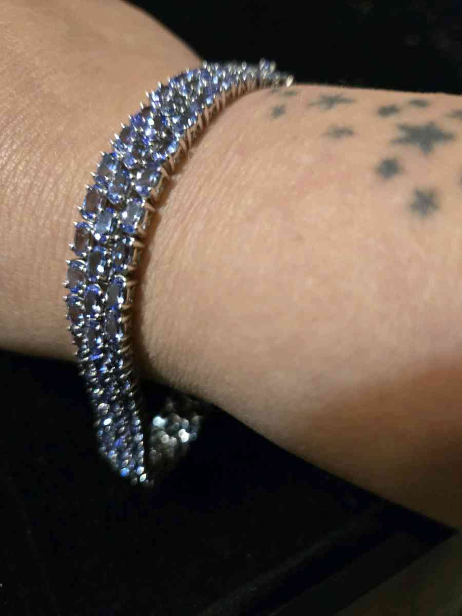 beautiful silver 925 with tanzanite stones tennis bracelet - Manteca, California - FleaMarketBay