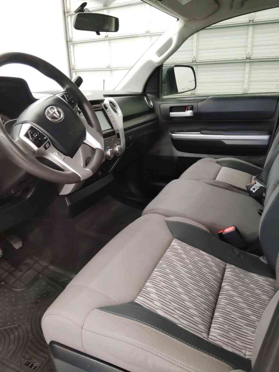 2017 Toyota Tundra - Greenville, Texas - FleaMarketBay