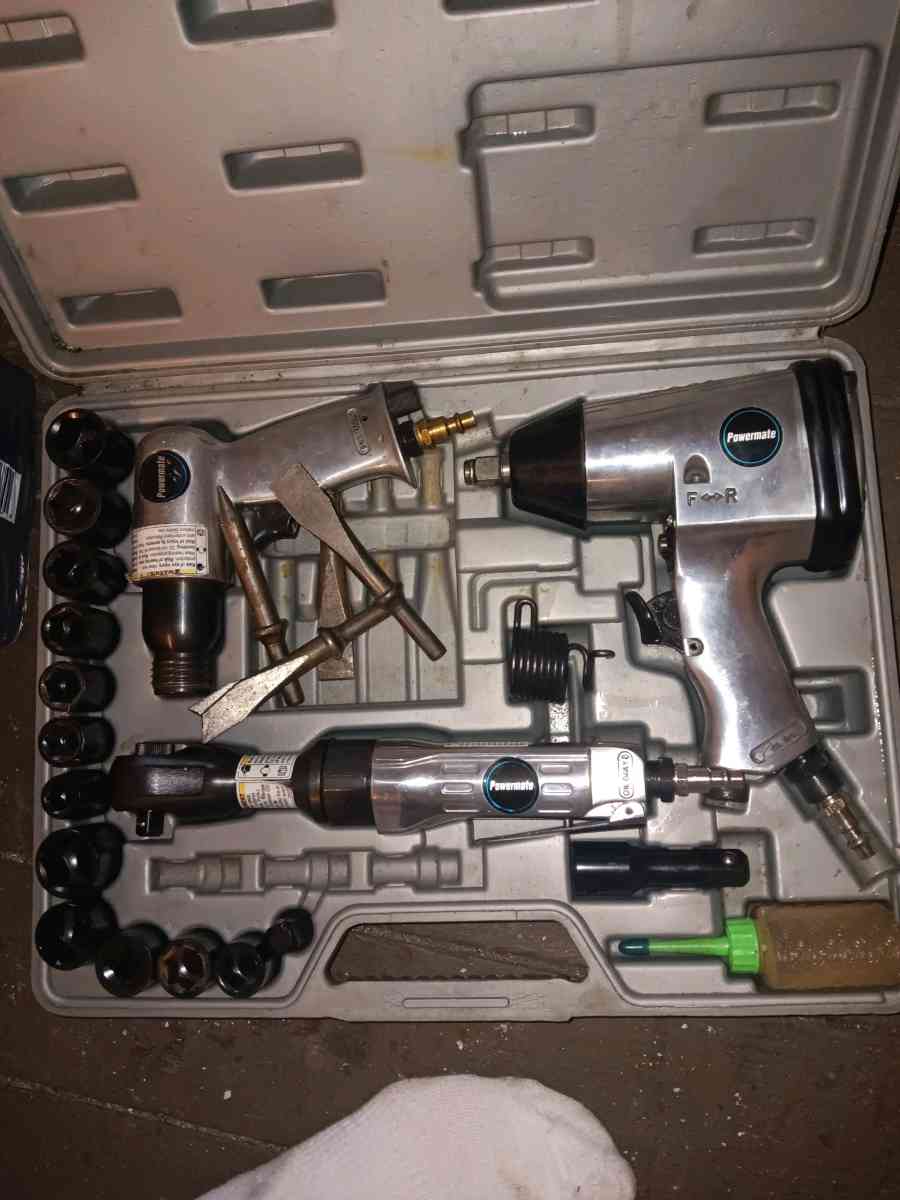 Coleman Powermate 50 PC Kit - Uniontown, Pennsylvania - FleaMarketBay