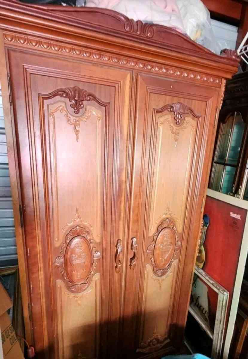 Armoire Wardrobe - Dayton, Texas