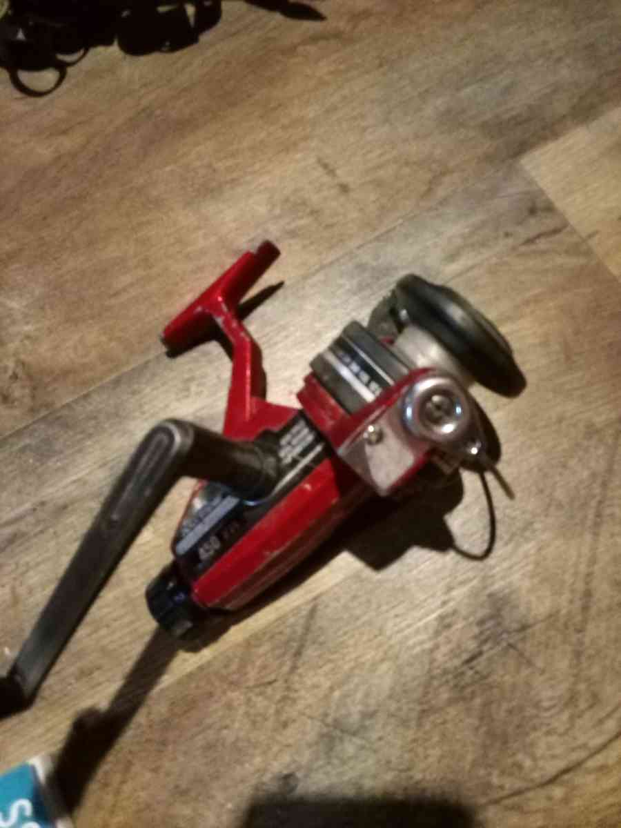 fishing spinner - Mc Minnville, Tennessee - FleaMarketBay