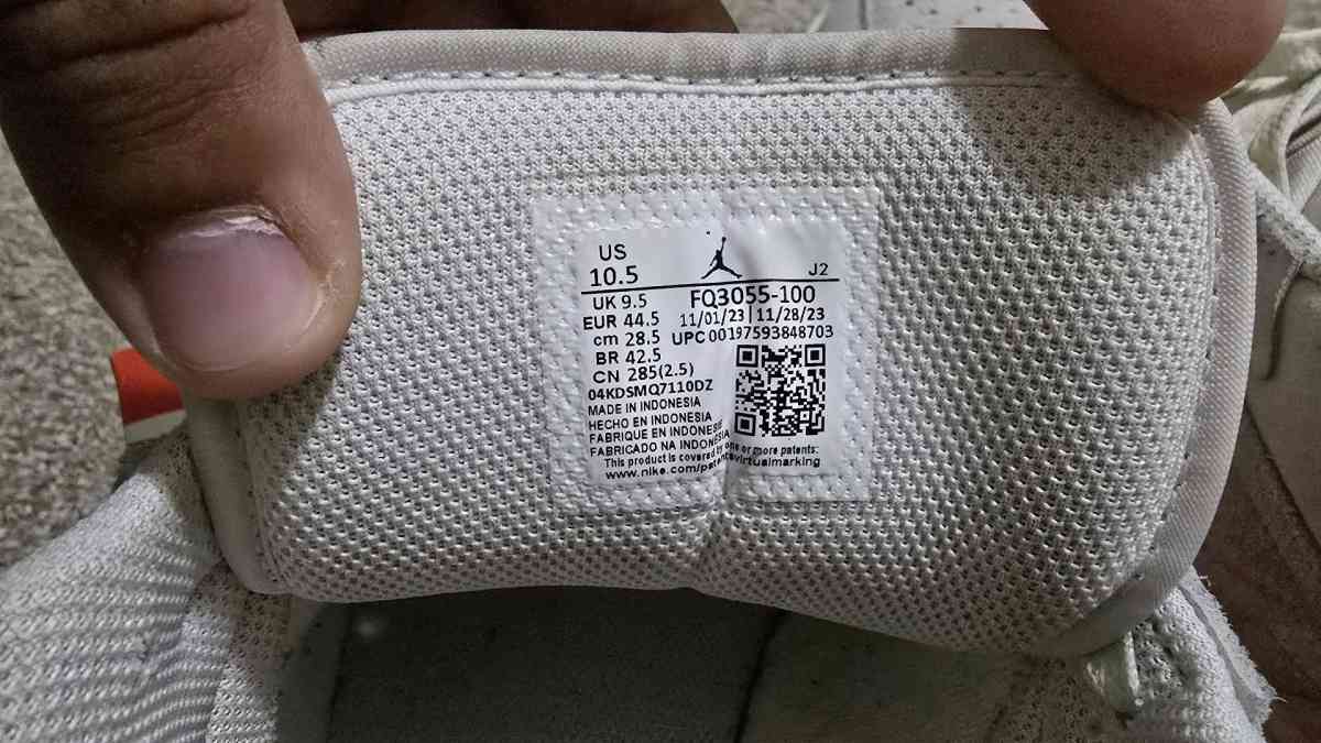 JORDAN - Sarasota, Florida - FleaMarketBay