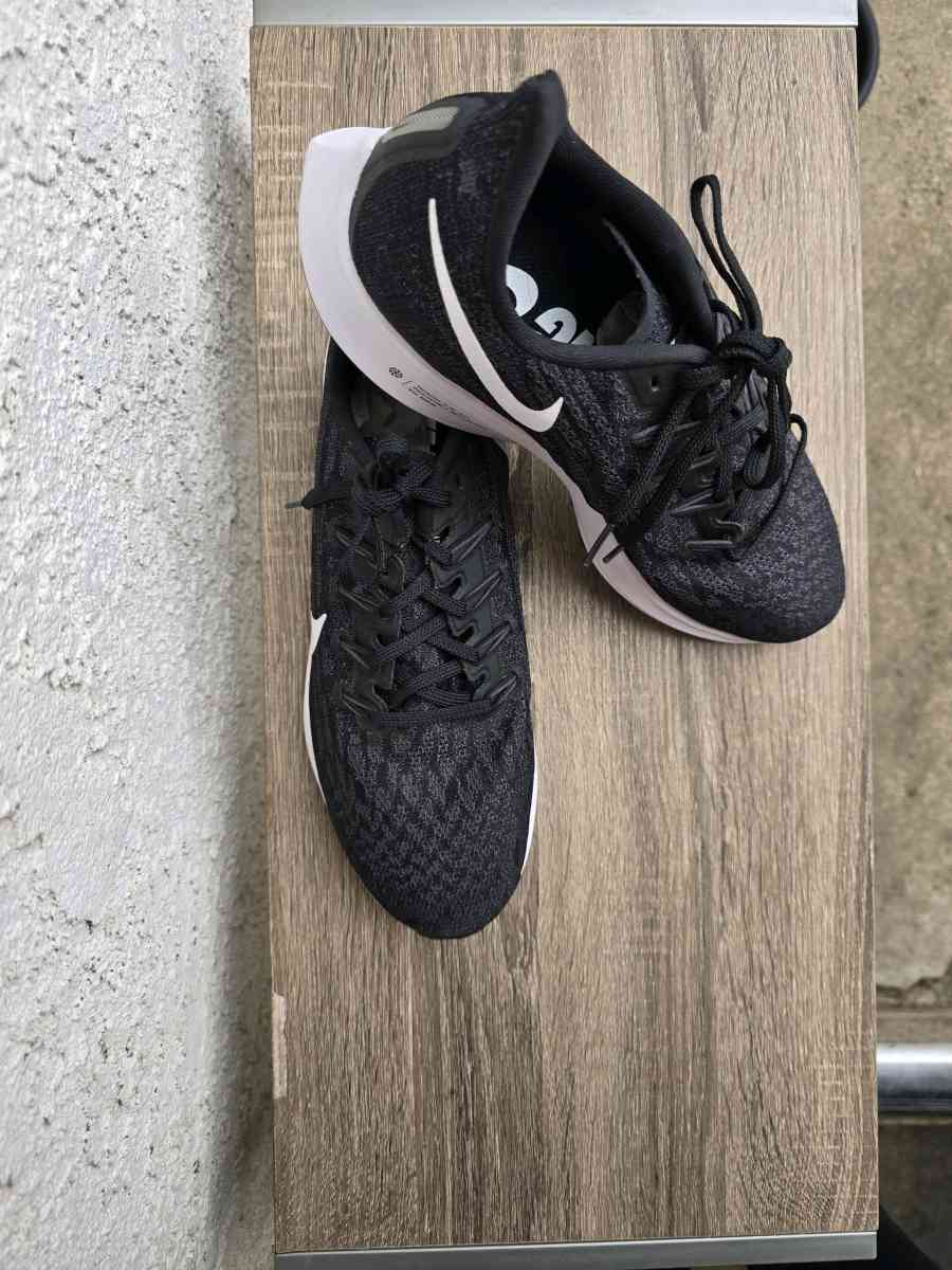 tenis - La Puente, California - FleaMarketBay