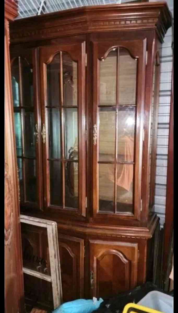 China Cabinet - Baytown, Texas - FleaMarketBay