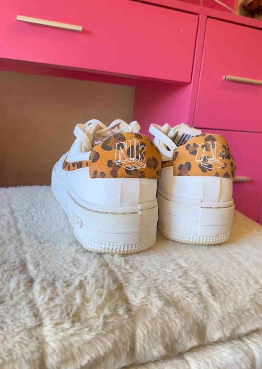 womens nike shoes - Lynchburg, Virginia - FleaMarketBay