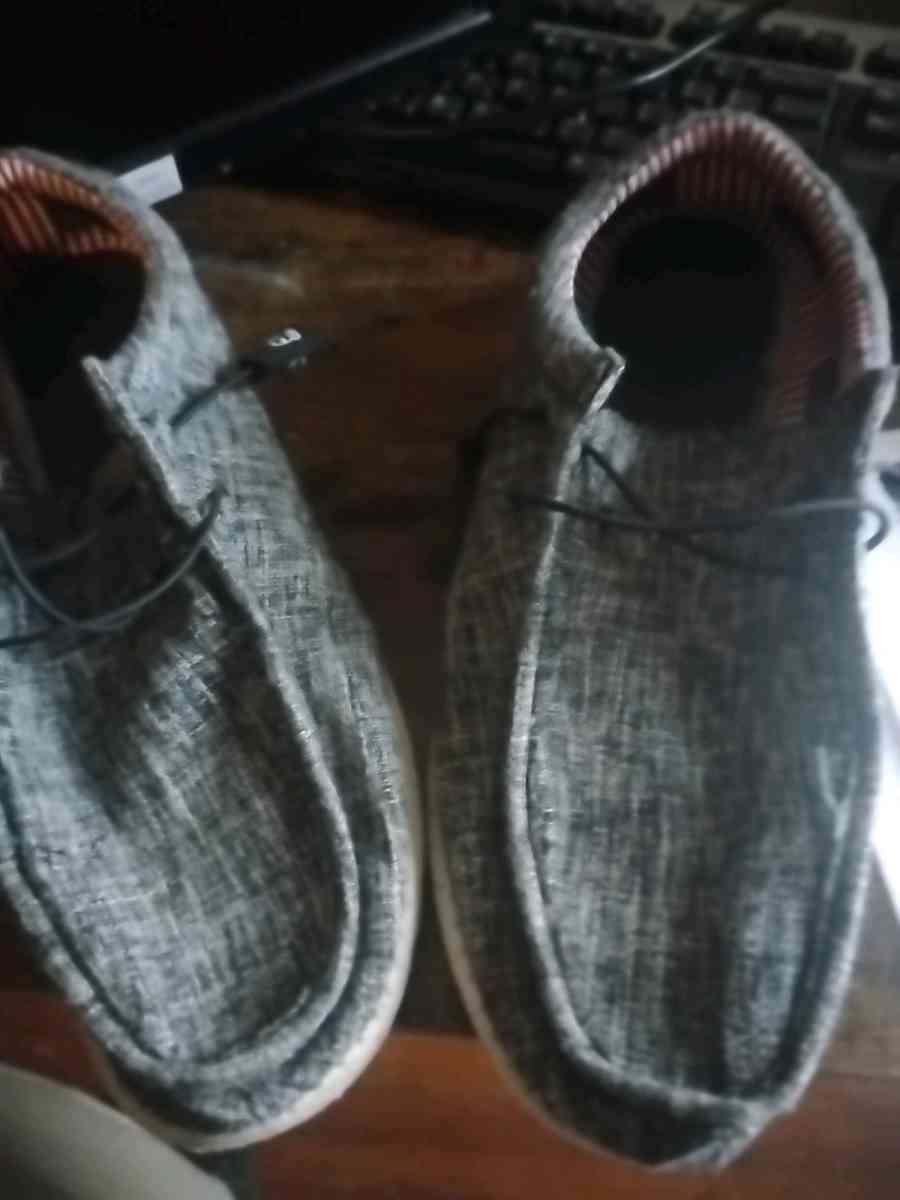 shoes off brand of hey dude - Saint Joseph, Missouri - FleaMarketBay