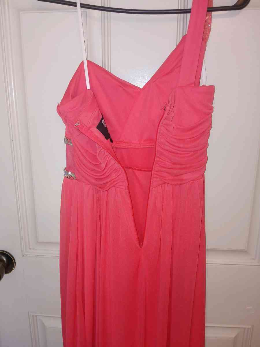 Prom Dress - Sandpoint, Idaho - FleaMarketBay