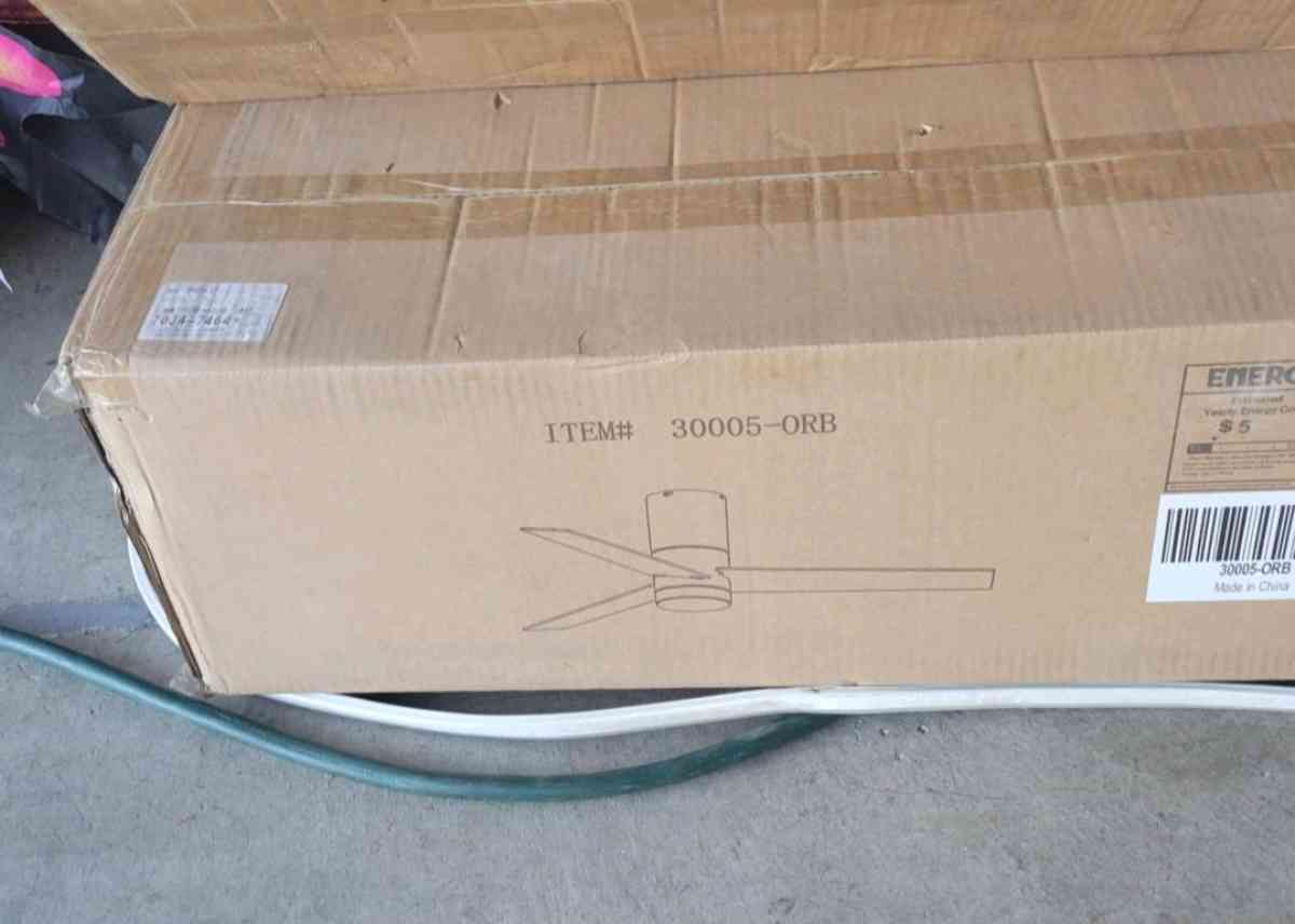 fans lights Give me offer for which one u want - Rancho Cordova, California